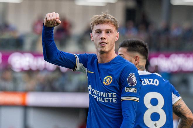 TA跟队：姆巴佩和卡马文加没有参加皇马今天的训练（TA随队记者：姆巴佩与卡马文加缺席皇马今日训练）