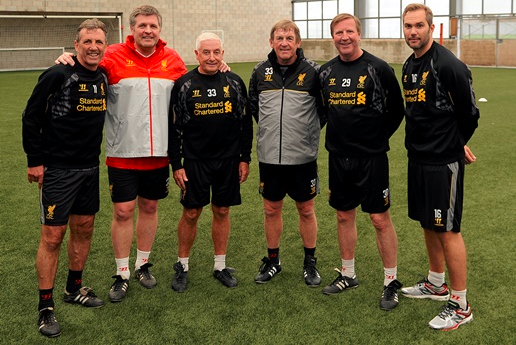 尤文2-0帕福斯，戴维破门+失良机，麦肯尼建功，伊尔迪兹助攻（尤文2-0帕福斯：麦肯尼进球，伊尔迪兹送助攻，戴维破门仍错失良机）