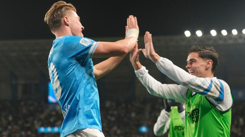 英媒：利物浦高层力挺斯洛特，称萨拉赫应有职业素养（英媒称利物浦高层支持斯洛特，强调萨拉赫需展现职业态度）