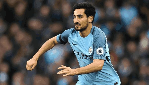 3-0！英超争冠格局骤变：神锋3场5球 12.1亿豪门3连胜落后枪手2分（3-0大捷！英超争冠形势生变：神锋近3战5球，12.1亿豪门三连胜距枪手仅2分）