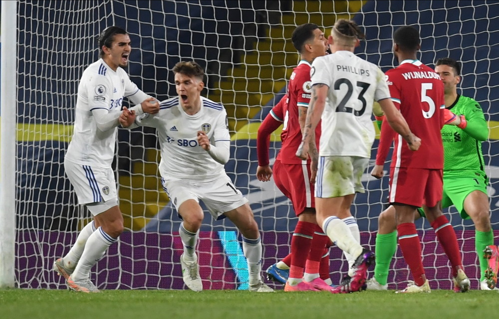 环球足球奖2025年度最佳球员候选：姆巴佩在列，巴黎8人入选（2025环球足球奖年度最佳球员候选名单出炉：姆巴佩在列，巴黎共8将入围）