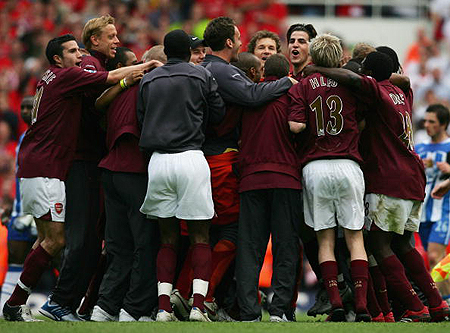 米体：米兰双雄均有意铃木彩艳，帕尔马要价2000万欧