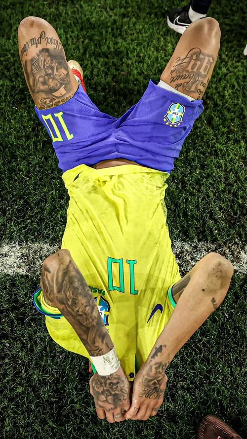 火力全开，巴萨本赛季联赛中已打入28球，仅次于拜仁（巴萨本季联赛已进28球，火力仅次于拜仁）